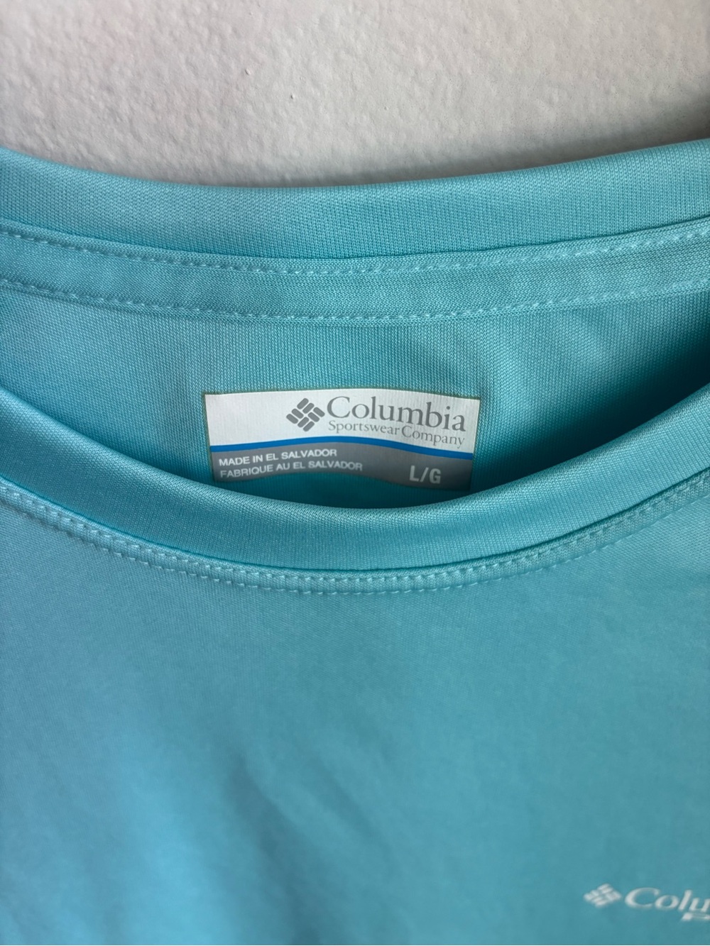 Columbia women’s Long-Sleeve PFG in Aqua Blue large size - Picture 6 of 6